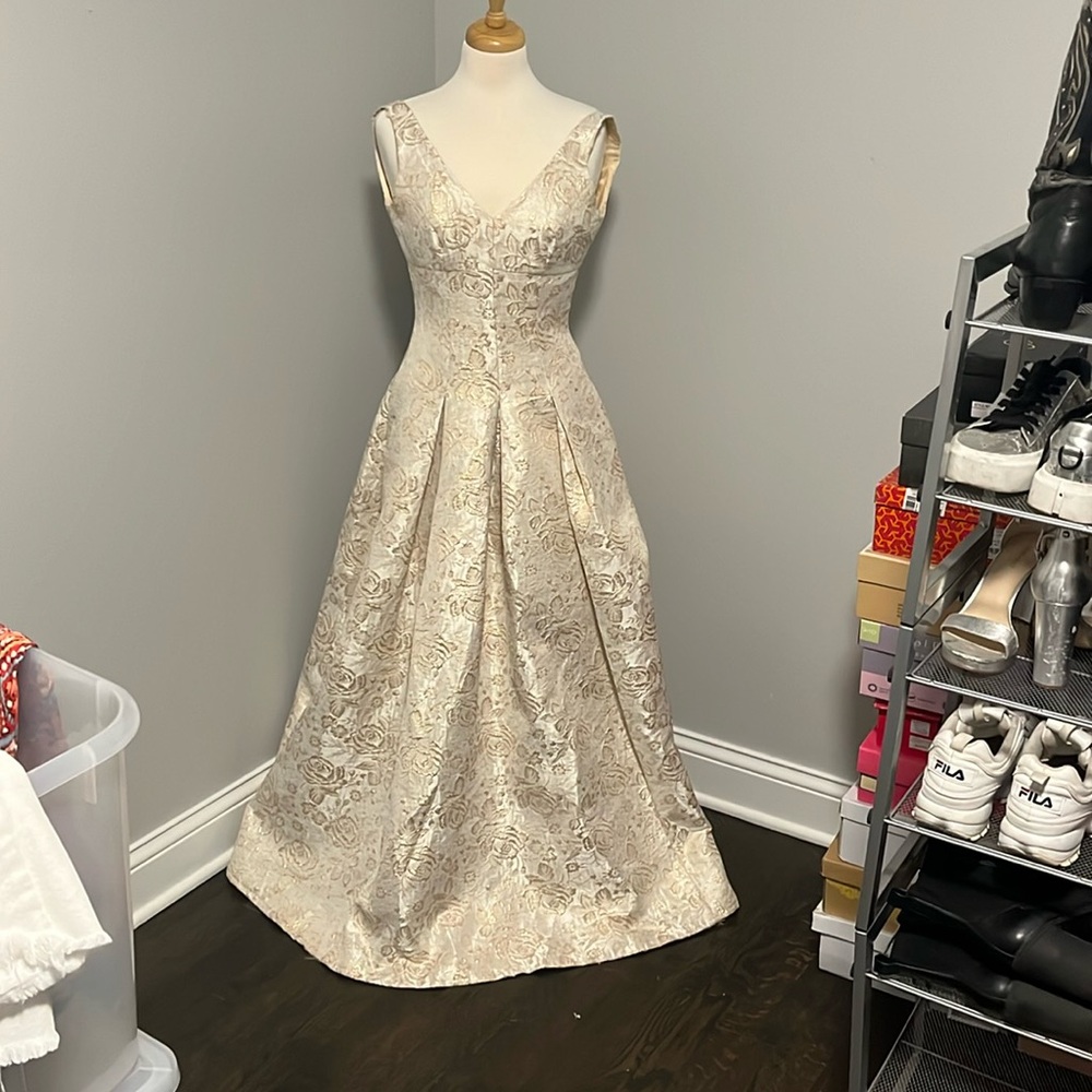 Cocktail/wedding dress